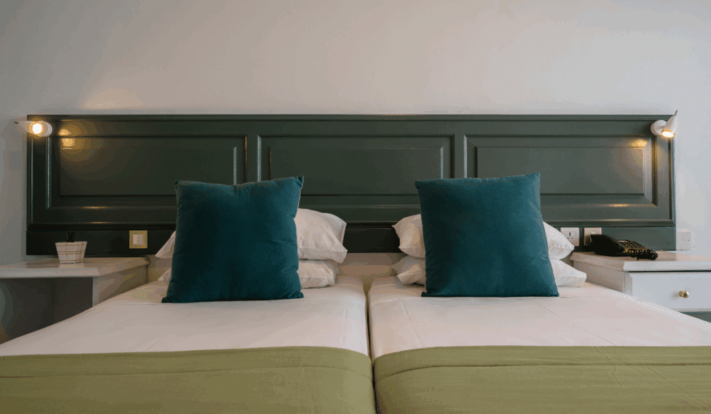 Gillieru Harbour Hotel